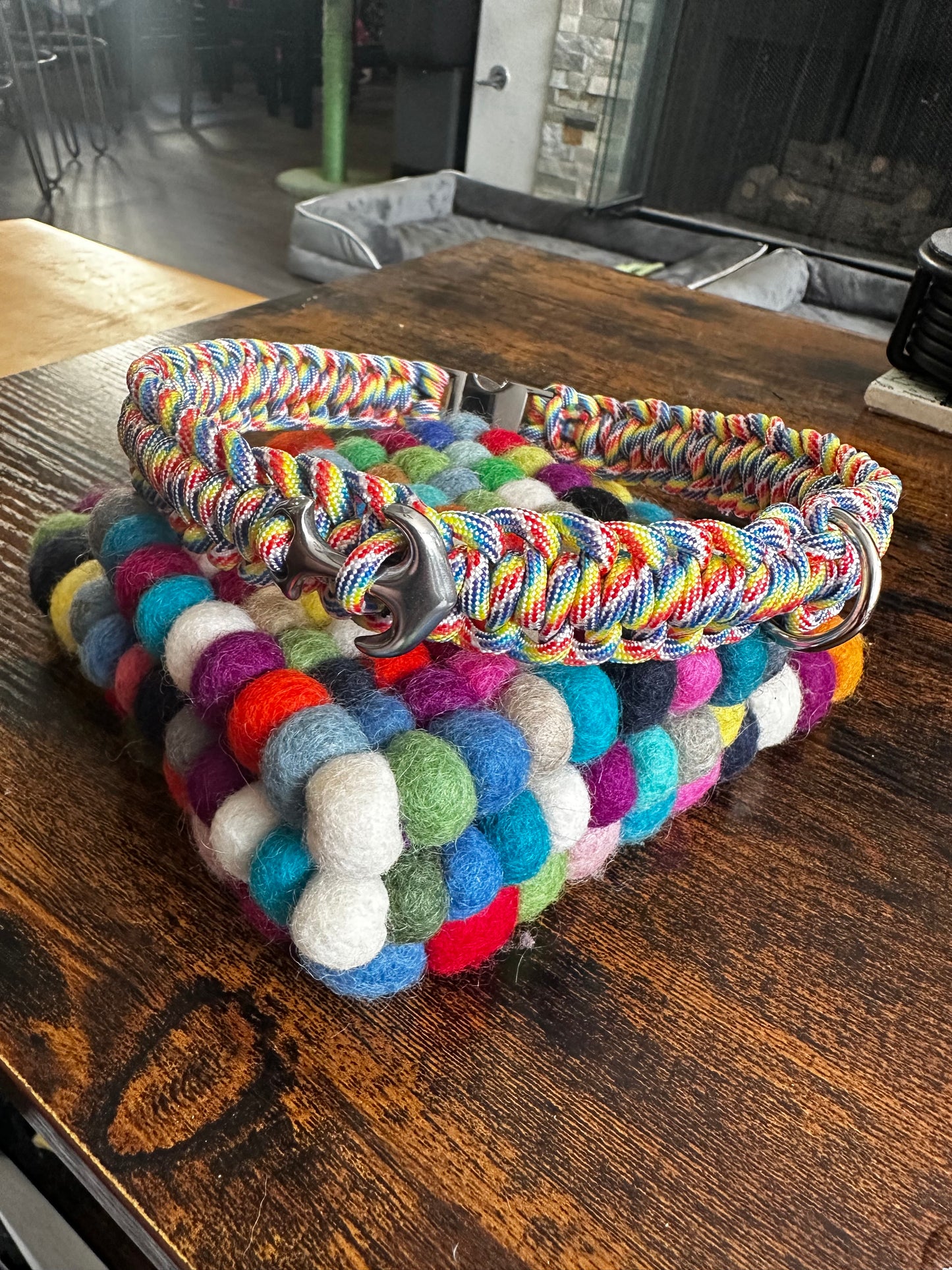 Paracord Dog Collar (*10”-14” neck size)